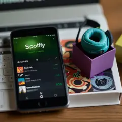 Jak stworzyć playlistę na Spotify z piosenkami na prezent? Rady