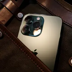 Używany iPhone 15 Pro Max: Jak oszczędzić na flagowcu?