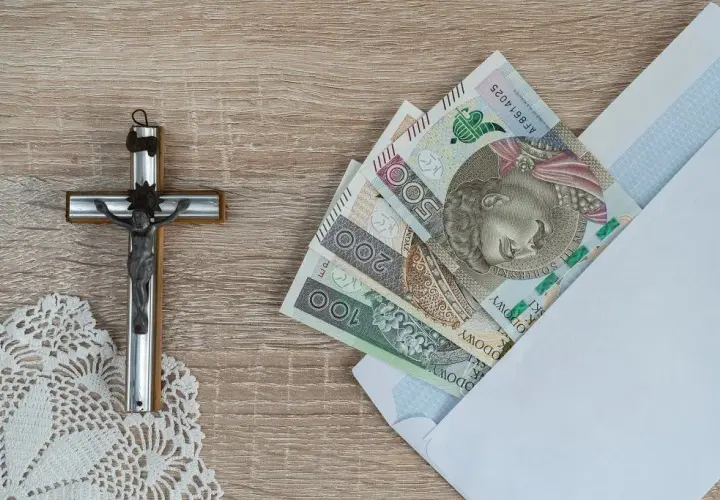 Ile dać na komunię wnuczce? Odkryj idealne prezenty i kwoty