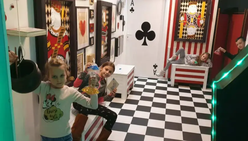 Jak zrobić escape room dla dzieci: kreatywna zabawa w domu